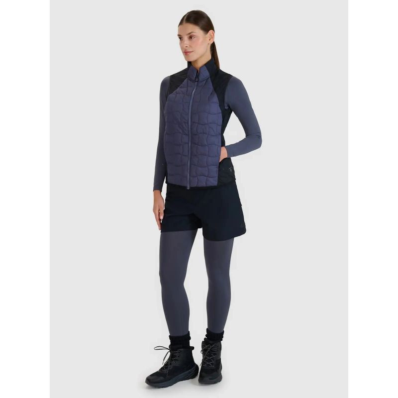 Dámská trekingová bunda bez rukávů 4F 4FWSS25TVJAF180-22S s&nbsp;výplní Primaloft Black - Pro ženy pro ženy bundy a&nbsp;vesty