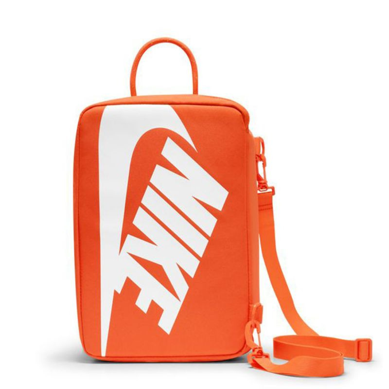 Taška Nike DA7337 870 - Sportovní doplňky Batohy a tašky