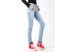 Dámské džíny Wrangler Skinny Sunkissed W Jeans W28KLE86K 5